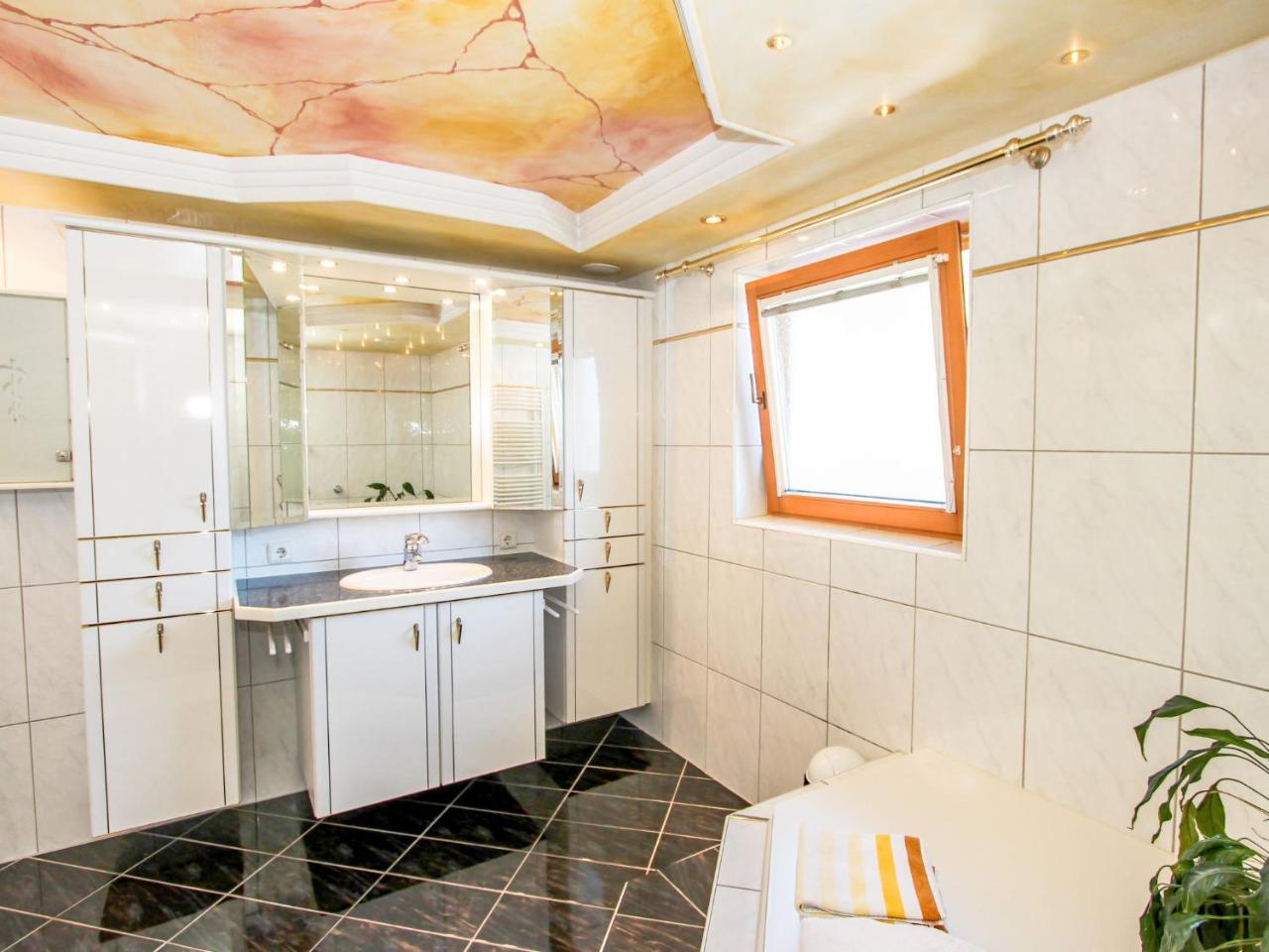 Apartment Christian By Interhome Fügen Eksteriør bilde
