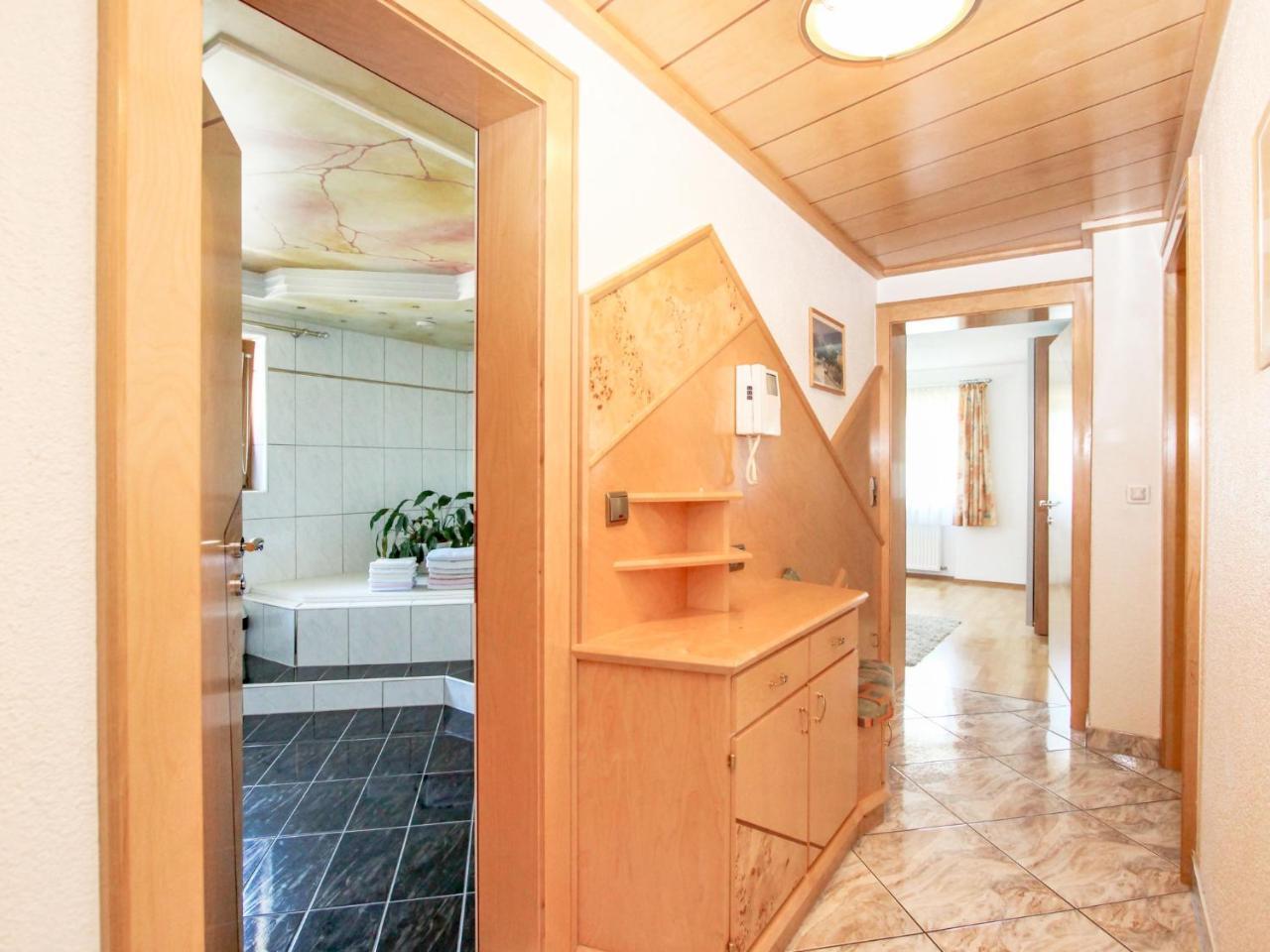 Apartment Christian By Interhome Fügen Eksteriør bilde